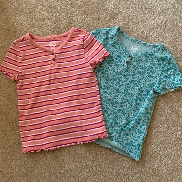 wonder nation Other - 2 Wonder Nation Lettuce Edge 2 Button Tops Size Medium 7/8